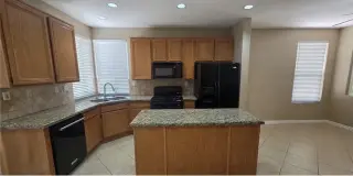 3 spacious natural light home