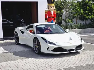 Ferrari F8 Spider Base