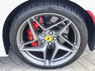 Ferrari F8 Spider Base