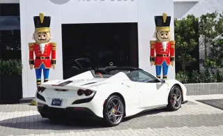 Ferrari F8 Spider Base