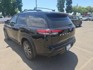 Nissan Pathfinder 2025 AWD SV 4dr SUV