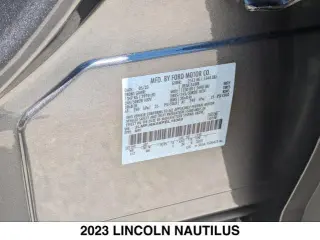 Lincoln Nautilus 2023 Reserve 4dr SUV