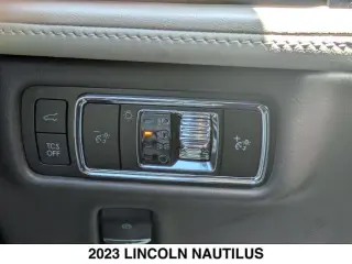 Lincoln Nautilus 2023 Reserve 4dr SUV