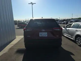 Toyota RAV4 2025 XLE 4dr SUV
