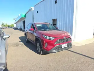 Toyota RAV4 2025 XLE 4dr SUV