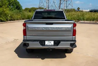 Chevrolet Silverado 1500 2023 4x2 Custom 4dr Crew Cab 5.8 ft. SB