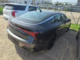 Kia K5 2026 LXS 4dr Sedan