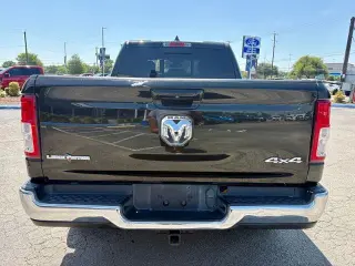 Ram 1500 2021 4x4 Big Horn 4dr Quad Cab 6.4 ft. SB Pickup