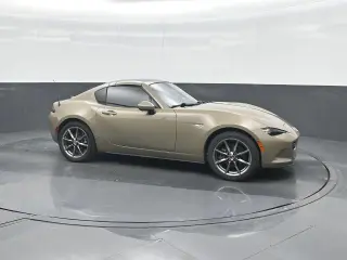 Mazda MX-5 Miata RF 2023 Grand Touring 2dr Convertible 6M