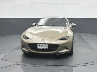 Mazda MX-5 Miata RF 2023 Grand Touring 2dr Convertible 6M