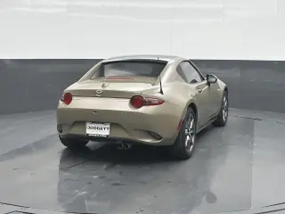 Mazda MX-5 Miata RF 2023 Grand Touring 2dr Convertible 6M