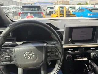 Toyota Tacoma 2024 4x4 SR 4dr Double Cab 5.0 ft SB 6M