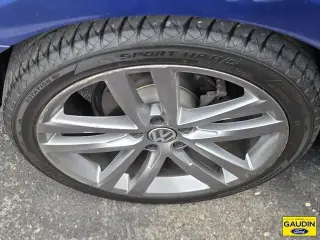 Volkswagen Passat 2016 1.8T R-Line 4dr Sedan PZEV