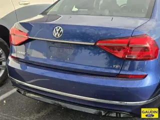 Volkswagen Passat 2016 1.8T R-Line 4dr Sedan PZEV