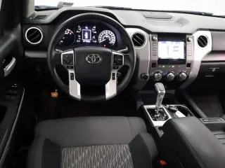 Toyota Tundra 2019 4x4 SR5 4dr CrewMax Cab Pickup SB (5.7L V8)