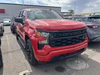 Chevrolet Silverado 1500 2026 4x4 Custom 4dr Crew Cab 6.6 ft. SB