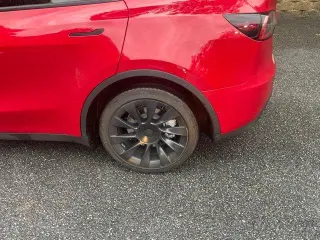 Tesla Model Y 2022 AWD Long Range 4dr Crossover