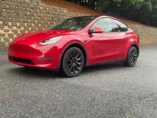 Tesla Model Y 2022 AWD Long Range 4dr Crossover