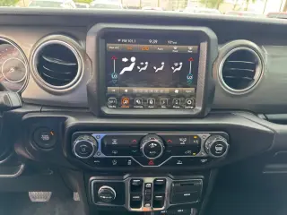 Jeep Wrangler 2023 4x4 Sahara 4dr SUV