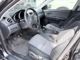 Mazda Mazda3 2006 i Touring 4dr Sedan