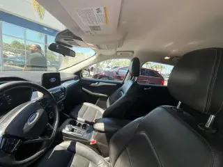 Ford Escape 2022 SEL 4dr SUV