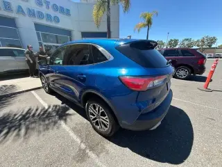Ford Escape 2022 SEL 4dr SUV