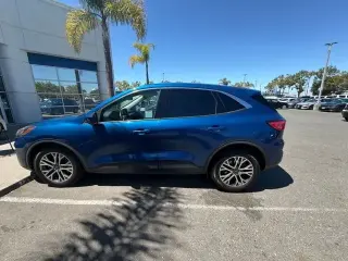 Ford Escape 2022 SEL 4dr SUV