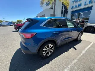 Ford Escape 2022 SEL 4dr SUV
