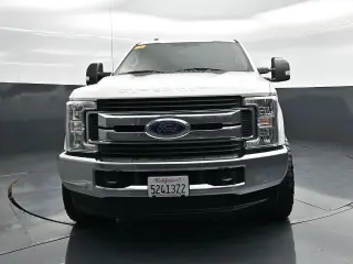 Ford F-250 Super Duty 2019 4x4 XLT 4dr Crew Cab 6.8 ft. SB Pickup