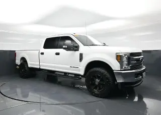 Ford F-250 Super Duty 2019 4x4 XLT 4dr Crew Cab 6.8 ft. SB Pickup