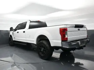 Ford F-250 Super Duty 2019 4x4 XLT 4dr Crew Cab 6.8 ft. SB Pickup