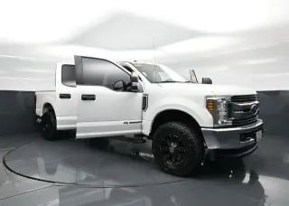 Ford F-250 Super Duty 2019 4x4 XLT 4dr Crew Cab 6.8 ft. SB Pickup