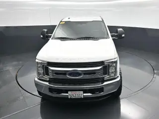 Ford F-250 Super Duty 2019 4x4 XLT 4dr Crew Cab 6.8 ft. SB Pickup