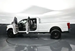 Ford F-250 Super Duty 2019 4x4 XLT 4dr Crew Cab 6.8 ft. SB Pickup