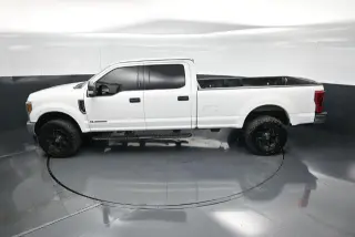Ford F-250 Super Duty 2019 4x4 XLT 4dr Crew Cab 6.8 ft. SB Pickup