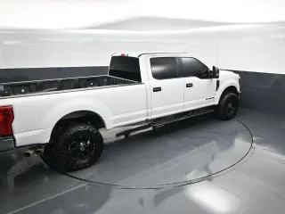 Ford F-250 Super Duty 2019 4x4 XLT 4dr Crew Cab 6.8 ft. SB Pickup