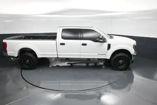 Ford F-250 Super Duty 2019 4x4 XLT 4dr Crew Cab 6.8 ft. SB Pickup