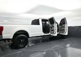 Ford F-250 Super Duty 2019 4x4 XLT 4dr Crew Cab 6.8 ft. SB Pickup