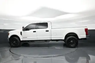Ford F-250 Super Duty 2019 4x4 XLT 4dr Crew Cab 6.8 ft. SB Pickup