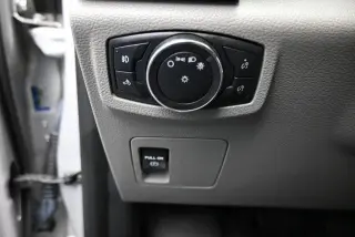 Ford F-150 2018 4x2 XL 4dr SuperCrew 5.5 ft. SB