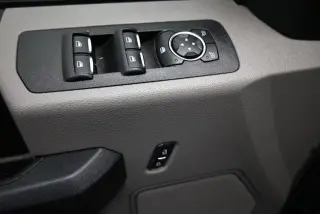 Ford F-150 2018 4x2 XL 4dr SuperCrew 5.5 ft. SB