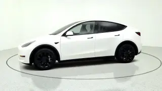 Tesla Model Y 2023 AWD 4dr Crossover