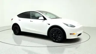 Tesla Model Y 2023 AWD 4dr Crossover