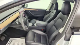 Tesla Model Y 2023 AWD 4dr Crossover