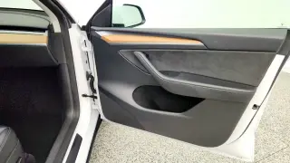 Tesla Model Y 2023 AWD 4dr Crossover