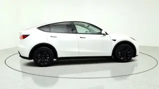 Tesla Model Y 2023 AWD 4dr Crossover