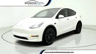 Tesla Model Y 2023 AWD 4dr Crossover