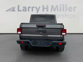 Jeep Gladiator 2025 4x4 Sport 4dr Crew Cab 5.0 ft. SB