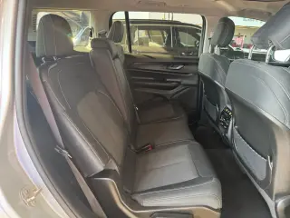 Jeep Grand Cherokee L 2023 4x4 Laredo 4dr SUV
