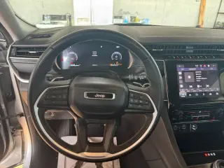 Jeep Grand Cherokee L 2023 4x4 Laredo 4dr SUV
